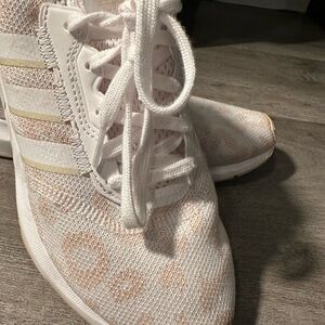 adidas Women's White and Gold Sneakers